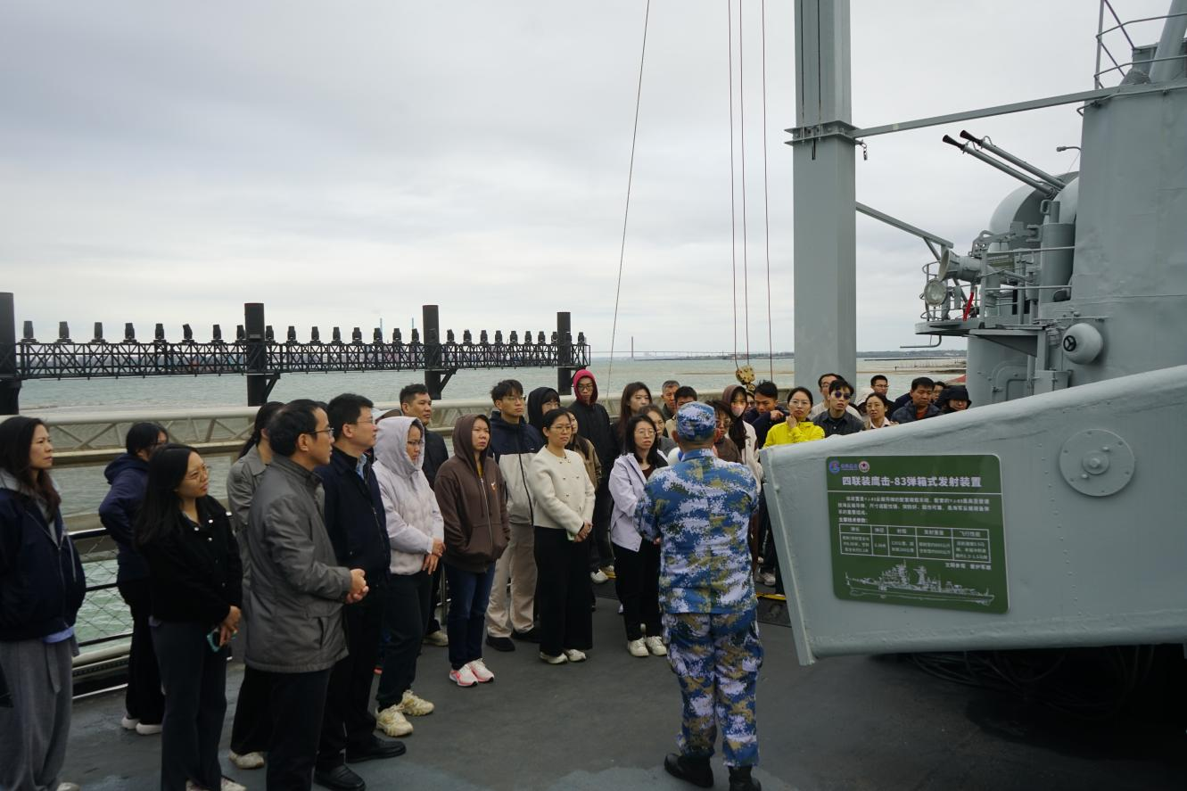 军舰.png 军舰.png